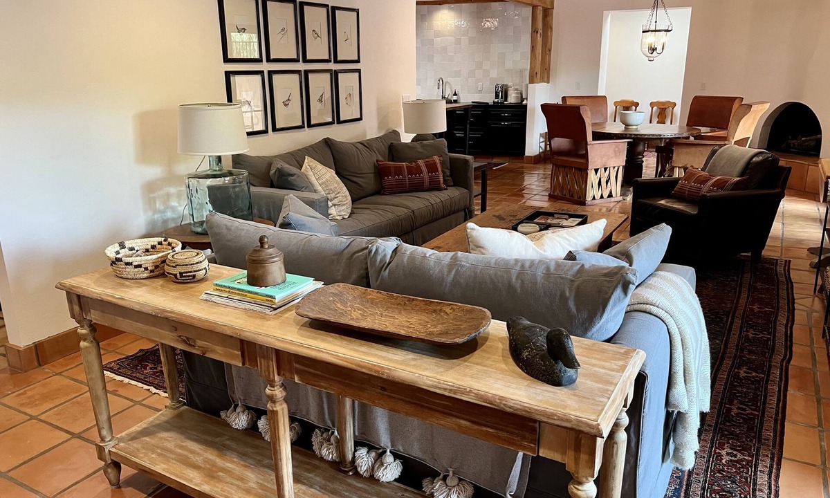 Canyon Ranch Estates House | Newly Renovated, Foothills/Sabino area ranch style home with private hot tub.