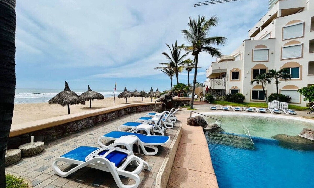Cerritos Condo | Nice apartment facing the sea in the Cerritos area