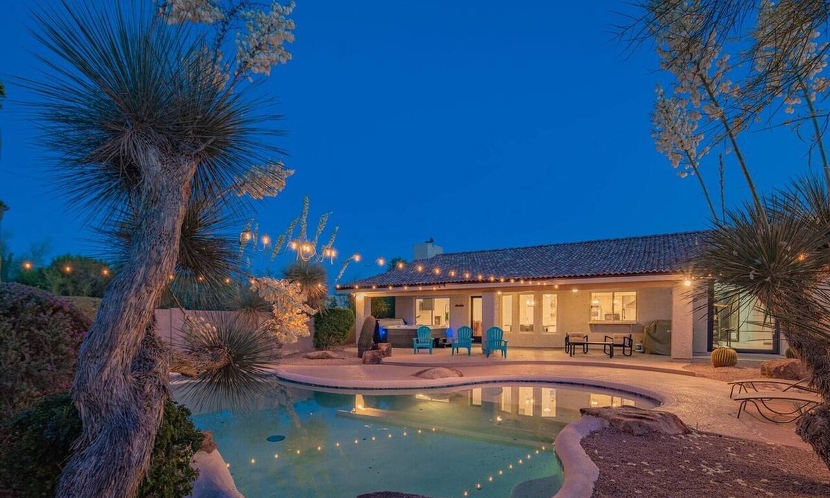 North Scottsdale House | North Scottsdale Golf & Pool Retreat Sleeps 11