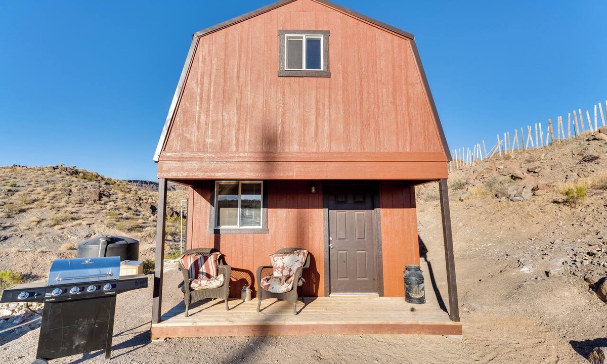 Oatman Apartment | Oatman Studio w/Fire Pit Near Bullhead City!
