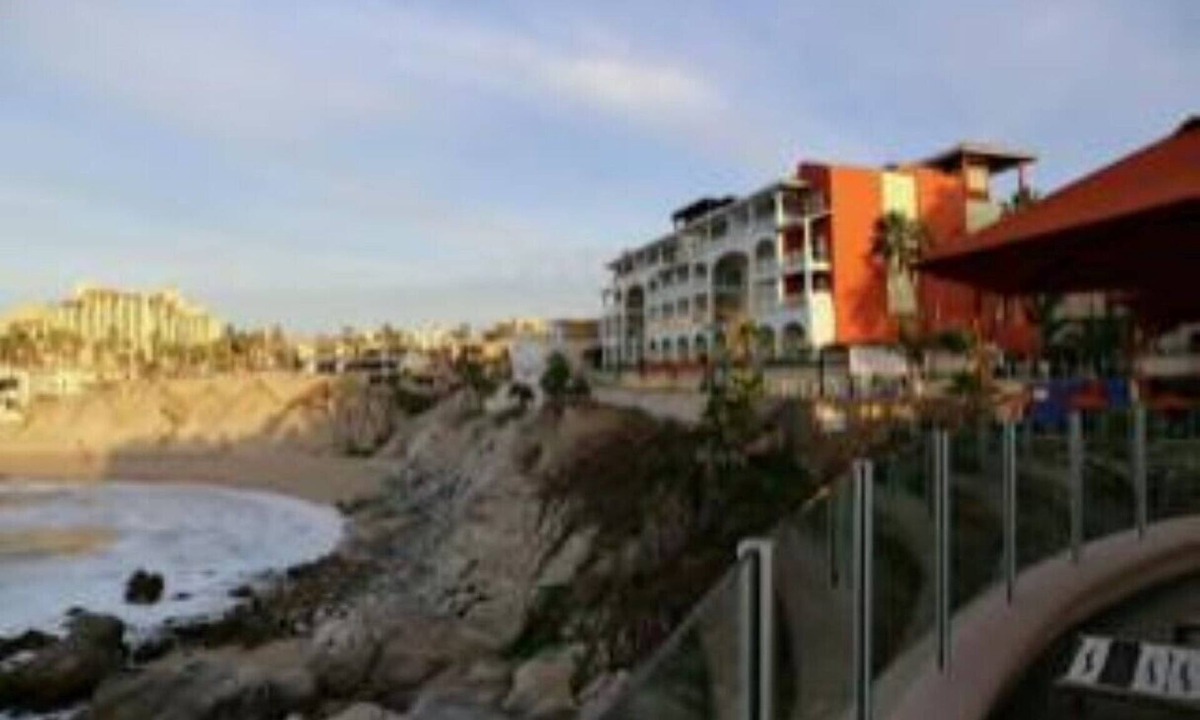Cabo Bello Resort | Ocean Front Deluxe Villa with Swimmable Beach ! Sleeps 4/473 sq ft