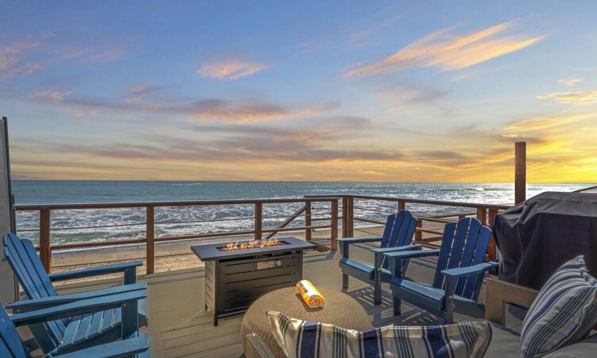 Capistrano Beach House | Ocean Front! Private beach, toes on the Sand!