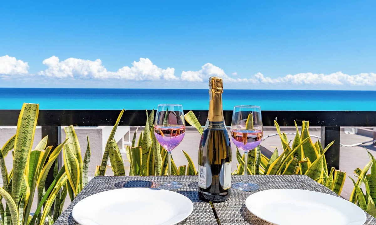 Zona Hotelera Villa | Ocean View in Cancun's Hotel Zone