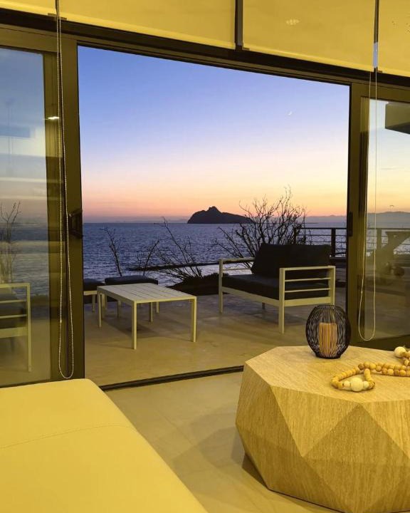Central Sonora Apartment | Oceanfront Condo Punta Peninsula 6-102