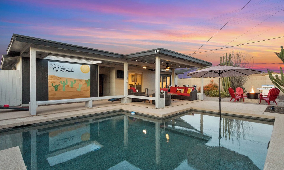 Scottsdale Estates Six House | Old Town Getaway Resort-Style Pool and Firepit Private Backyard