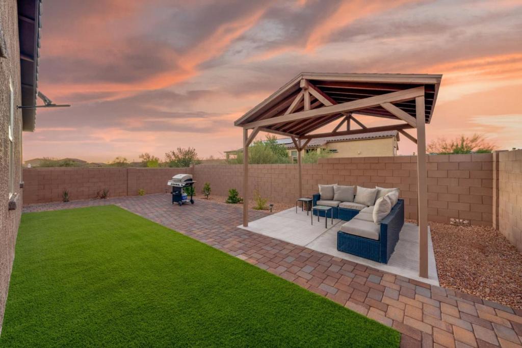 Casas Adobes House | Oro Valley House
