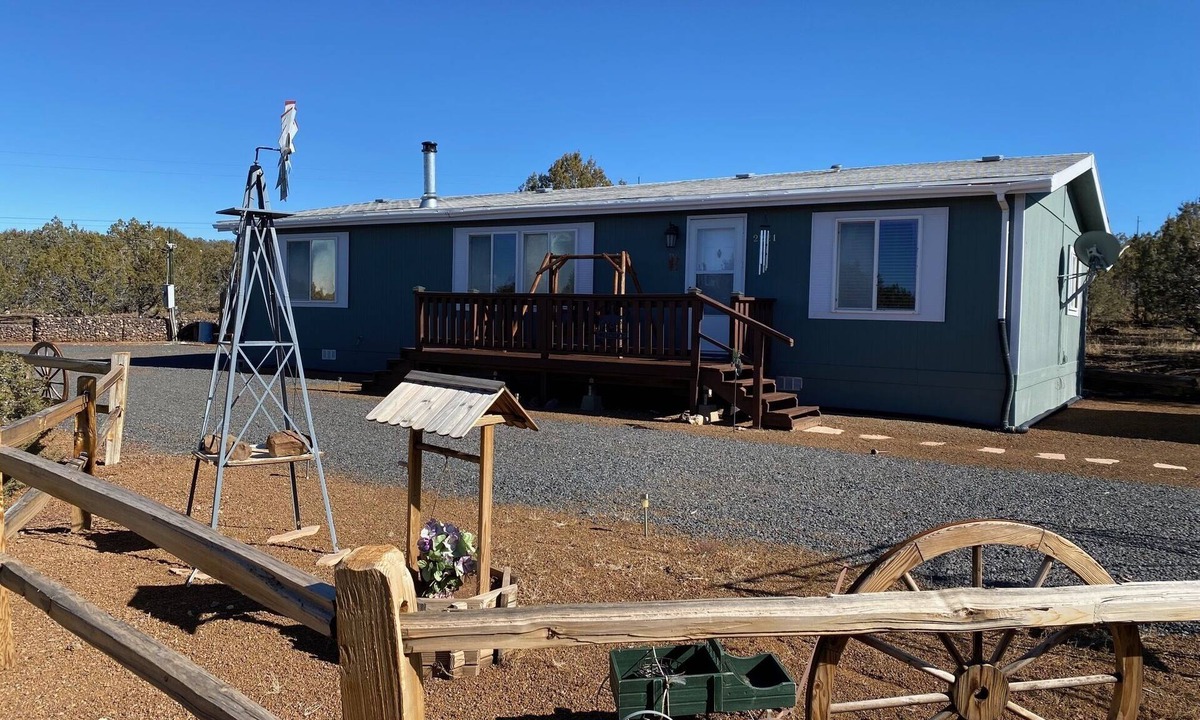 Ash Fork House | Peaceful, idyllic country getaway in Ash Fork, AZ