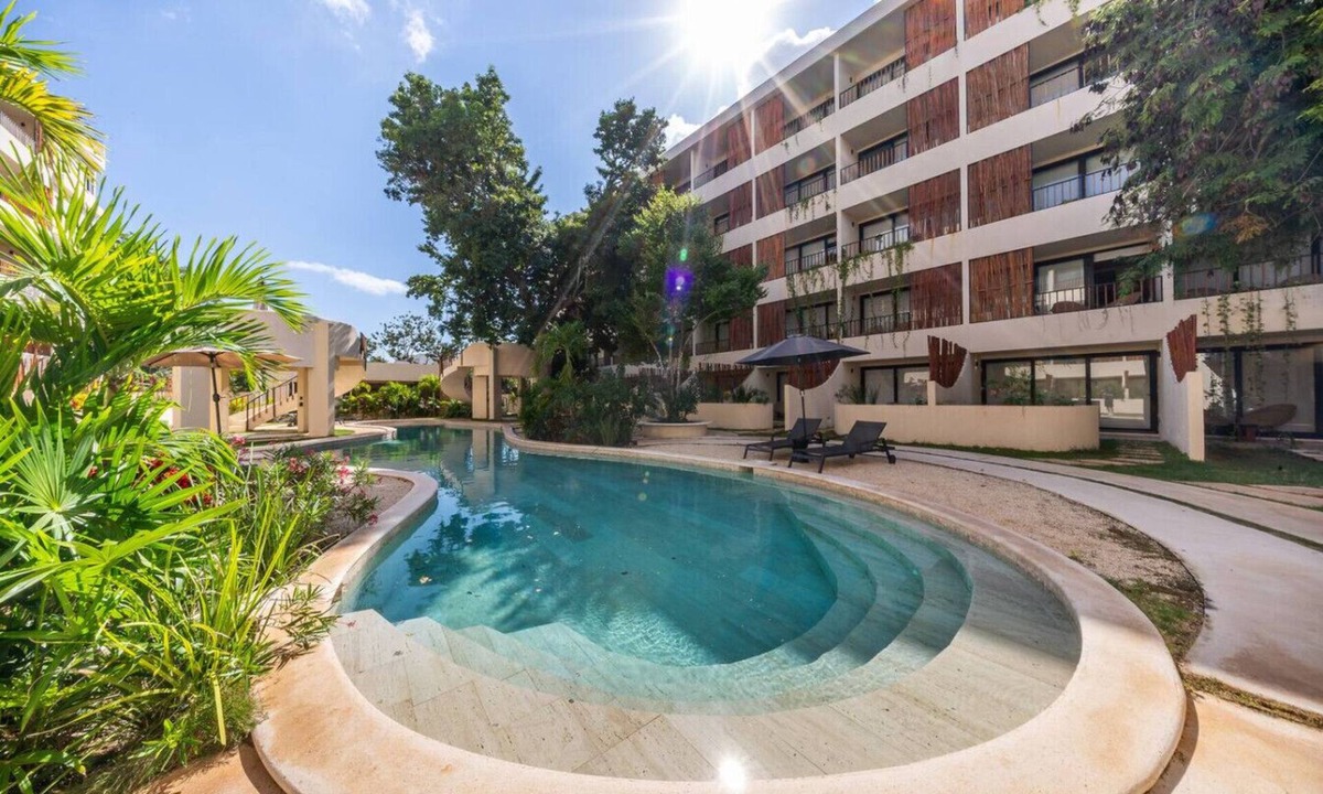 La Veleta Apartment | Peaceful Studio Retreat with Hot Tub & King Bed