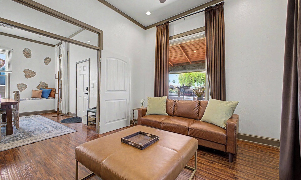 Garfield House | Pet-Friendly Craftsman Fenced Yard Downtown PHX
