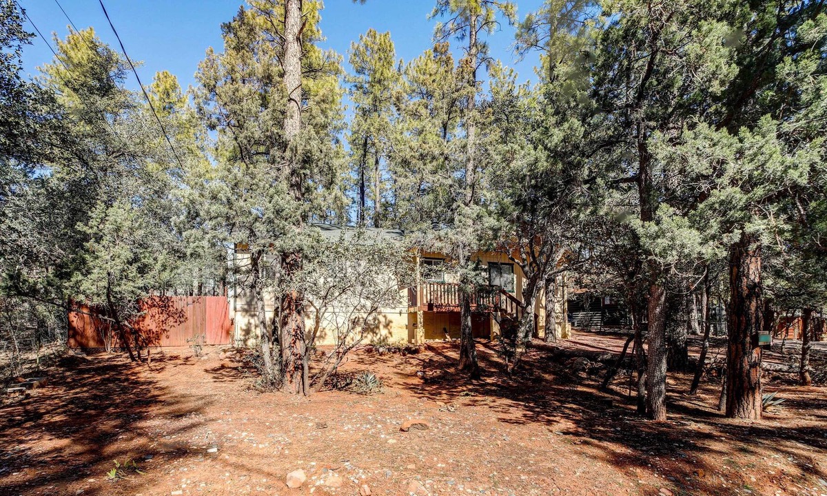Pine Cottage | Pet-Friendly Pine Vacation Rental Cottage!
