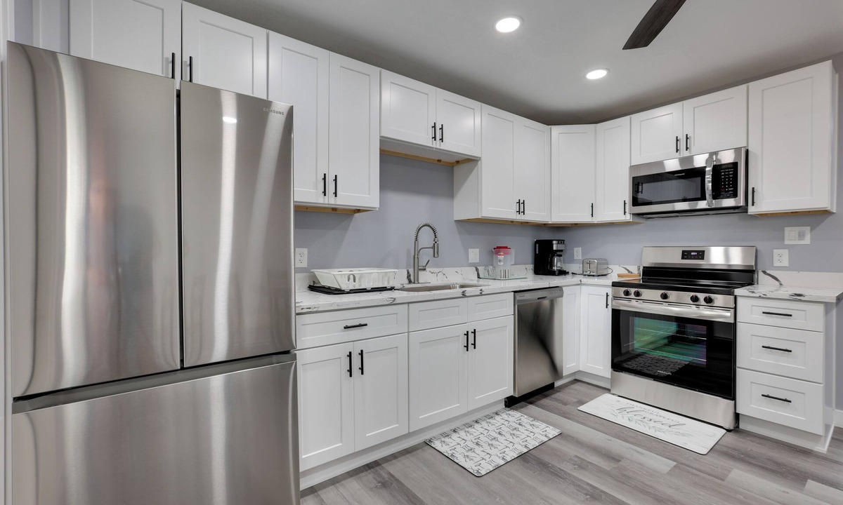 Alhambra Apartment | Phoenix Apartment: Private Patio, Pets Welcome!