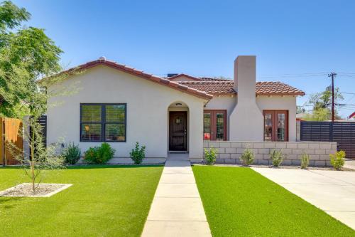 Coronado House | PHX Group Retreat By Dtwn! New Build w/Patio