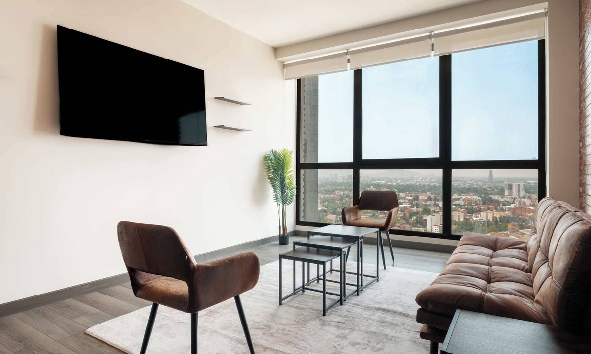 Granada Apartment | Polanco Game-Day Retreat 2026 Pool & Gym