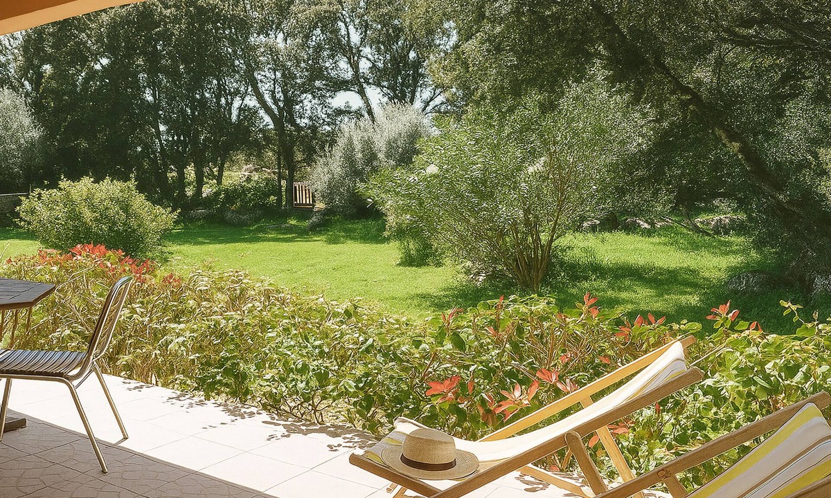 Arca House | Porto-Vecchio, quiet F3 with 2 bathrooms/WC, large garden, air conditioning, Wifi