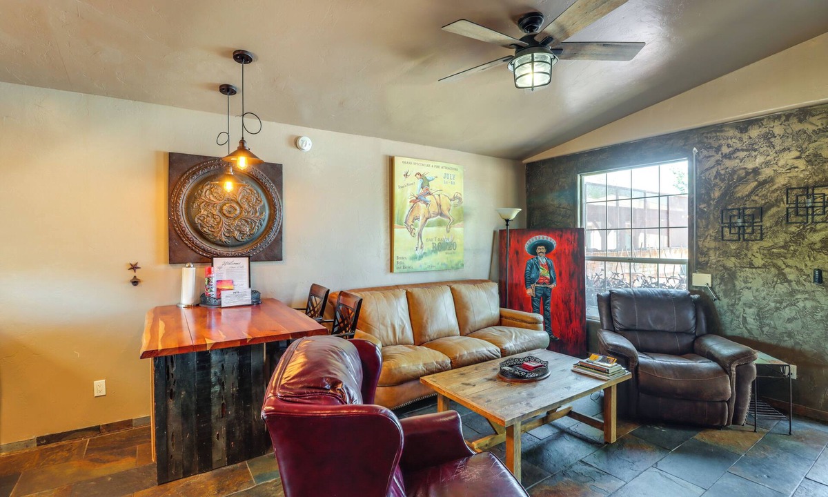 Tucson House | Private Courtyard & Swim Spa Access in Tucson