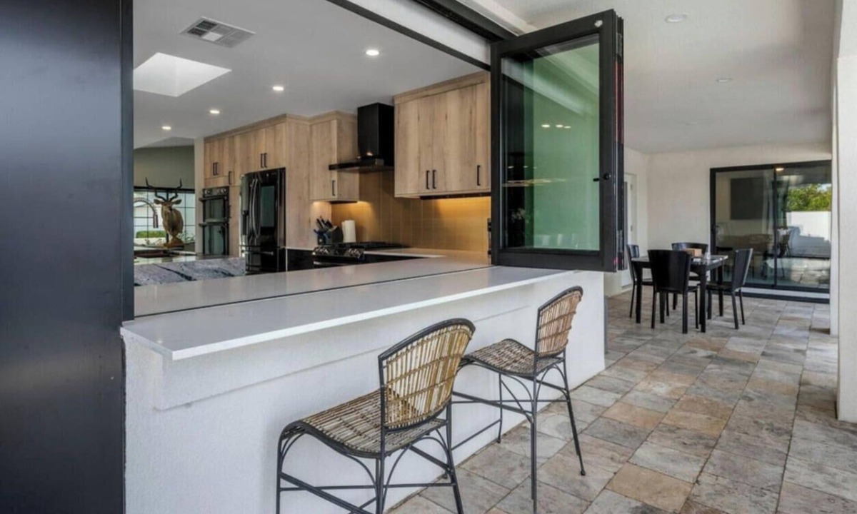 Heritage Heights House | Private Pool & Hot Tub | 3 King Beds
