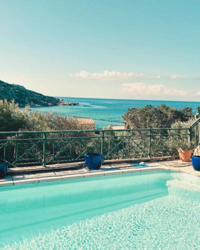 Tizzano Villa | Private pool villa Beach 50 m away 10 guests