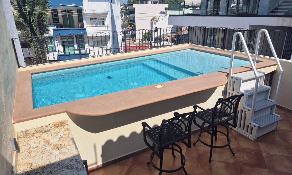 Alta Vista Villa | Private Villa with Heated Pool, 3 Bedrooms + Loft