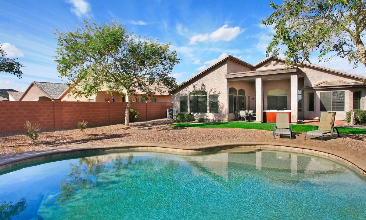 Deer Valley House | Private w/4 Kings or 7 total beds & Pool/Hot Tub!