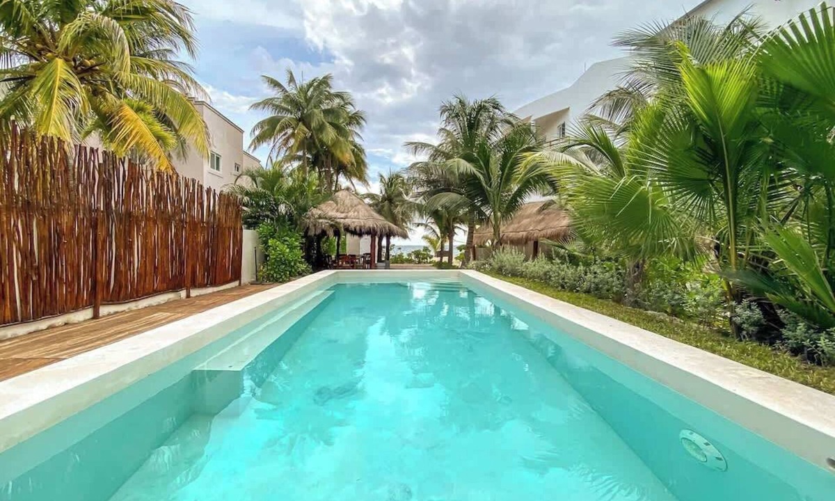 Puerto Morelos Apartment | Puerto Morelos Beachfront King Studio | Pool
