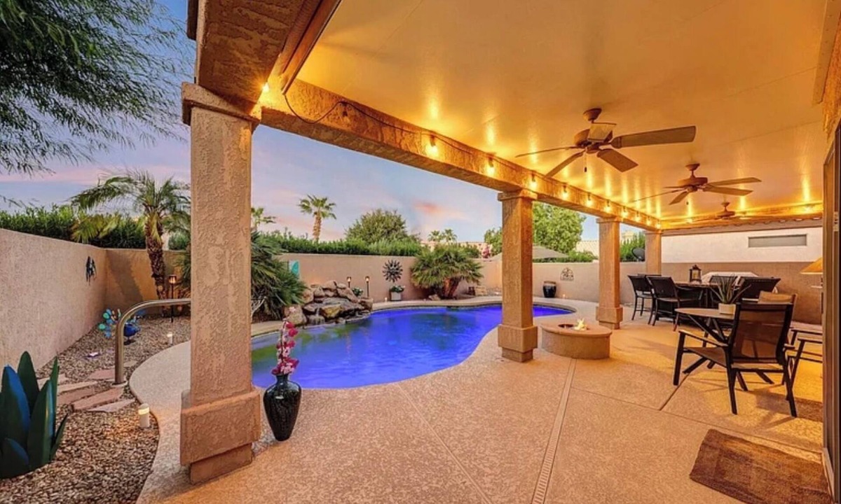 Surprise House | Resort living in Sun City Grand, w Private heated pool, golfing, hiking, centers