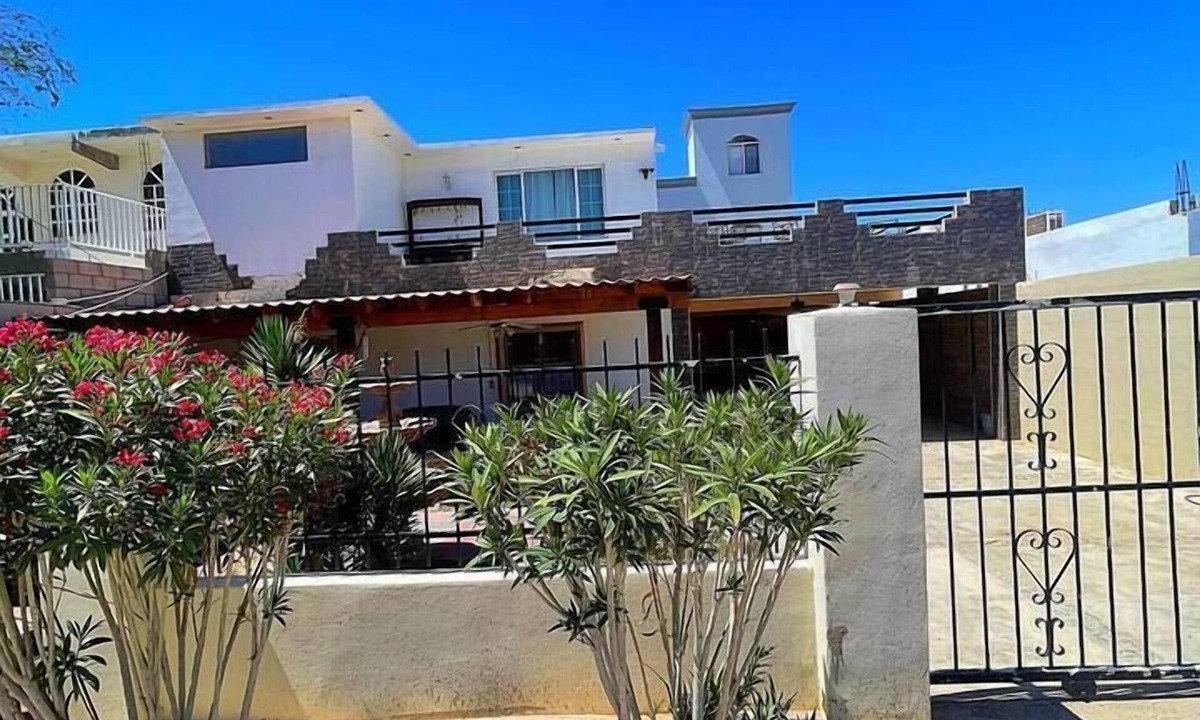 Obrera House | Rocky Point Getaway | Gated Parking | Sleeps 8