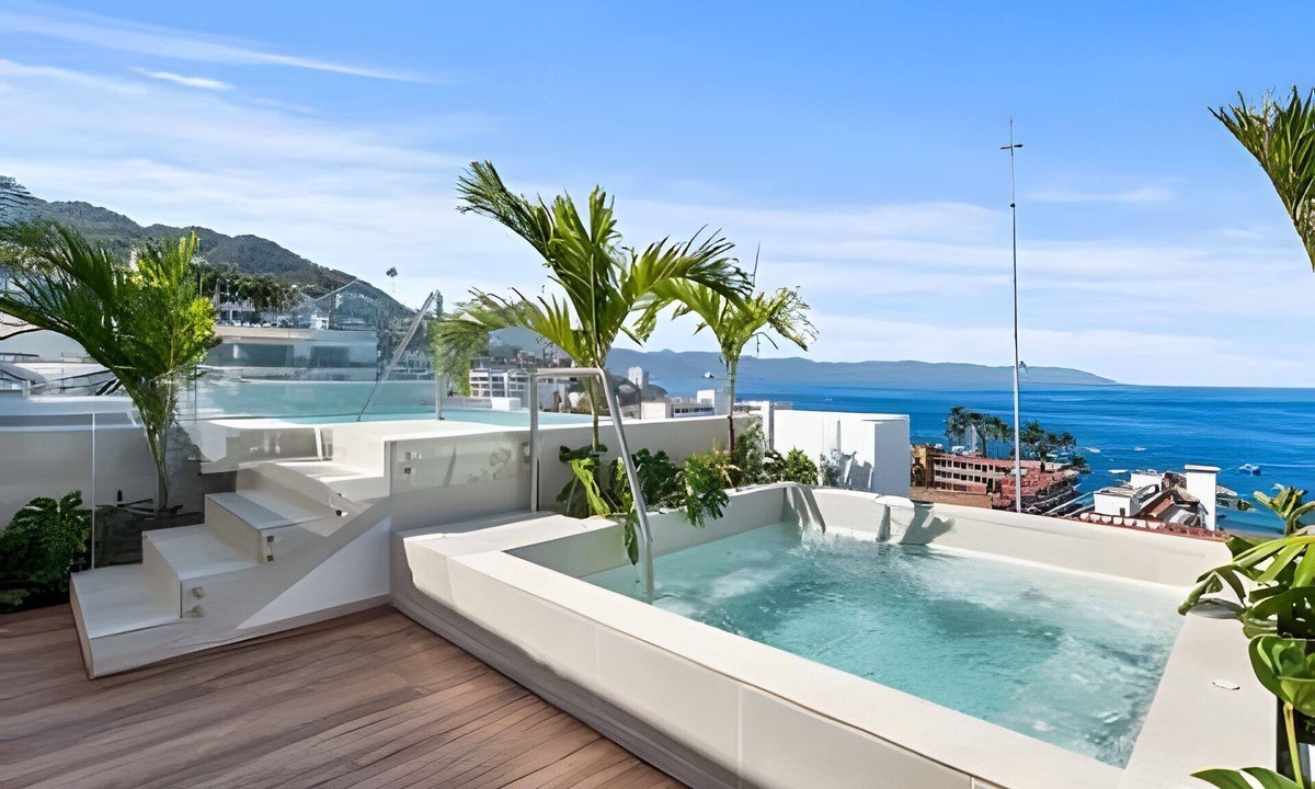 Romantic Zone House | Romantic Zone Studio - Rooftop with Ocean View