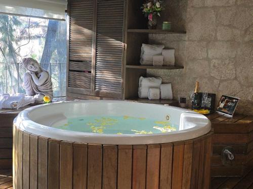Santeagueda Apartment | Romulus Apartment: The Best View in Val'Quirico.