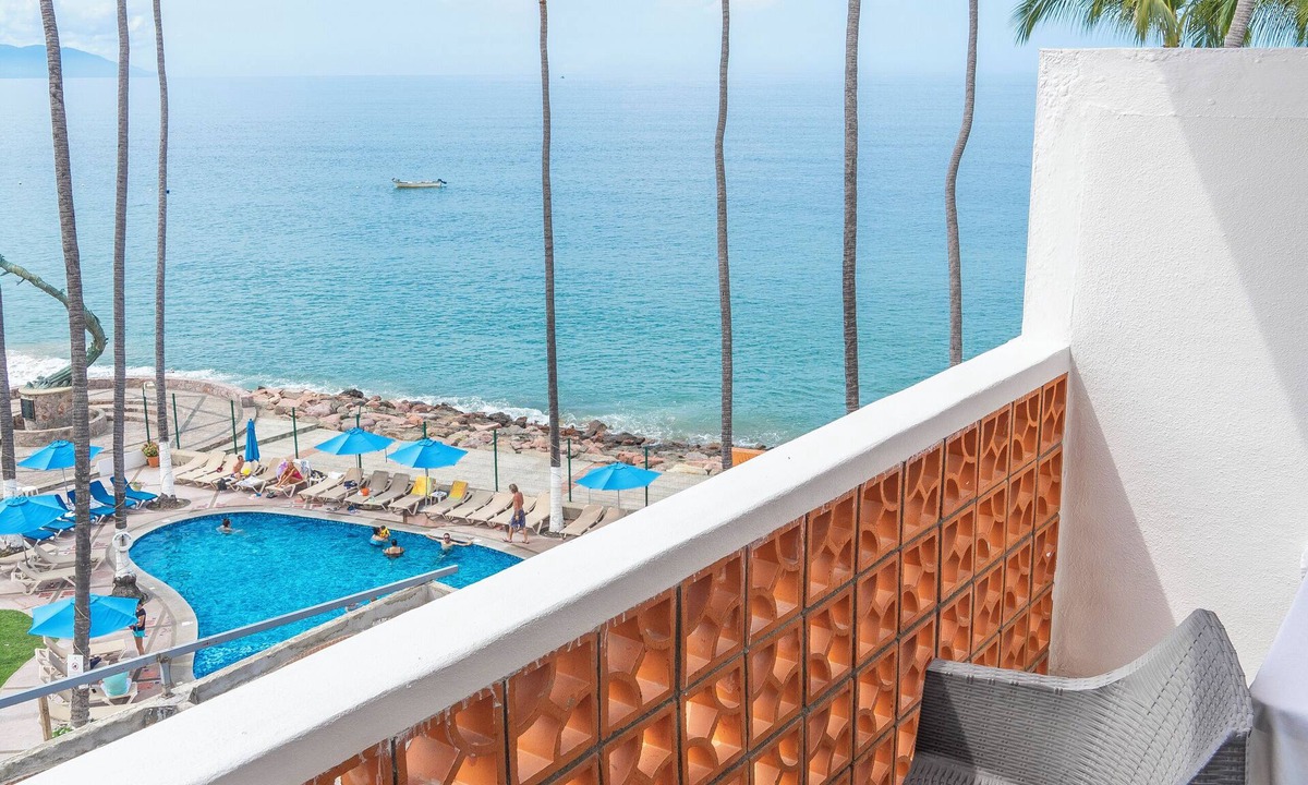 Downtown Puerto Vallarta Hotel | Rosita Hotel