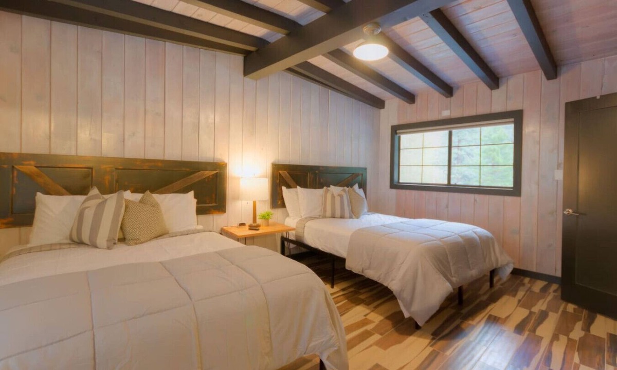 West Sedona Cabin | Rustic/Modern Suite 6 in Oak Creek Canyon - Close to Slide Rock State Park