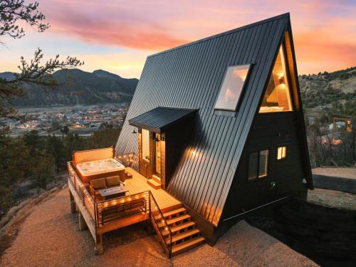 Glendale House | Scenic AFrame Retreat near Zion and Bryce