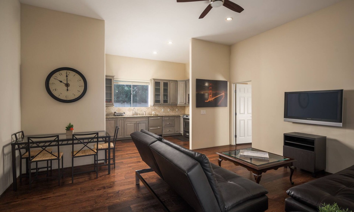 Chaparral Estates House | Scottsdale PV Huge Guest House, fully livable, with a private basketball court