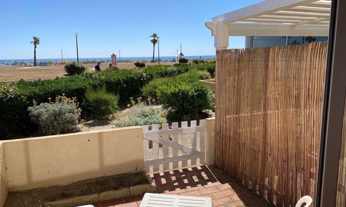 Port Leucate Apartment | Seaside studio for 3 pers with parking