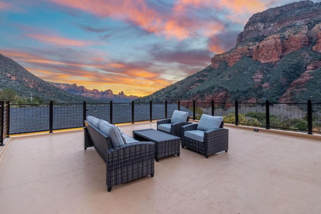 Sedona House | Sedona Top of the World Retreat Oak Creek Canyon