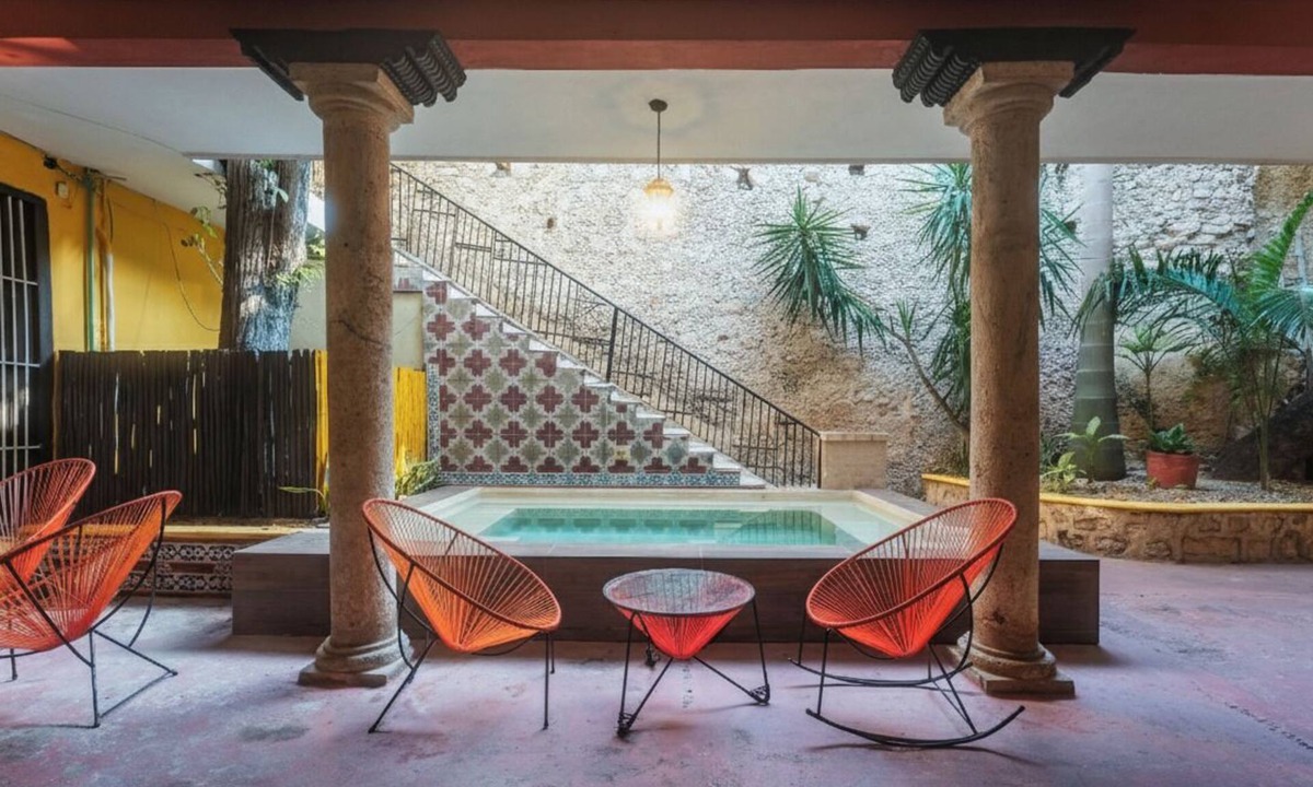 Centro Hotel | Spacious 3 Room Units Perfect for City Adventures and Group Getaways