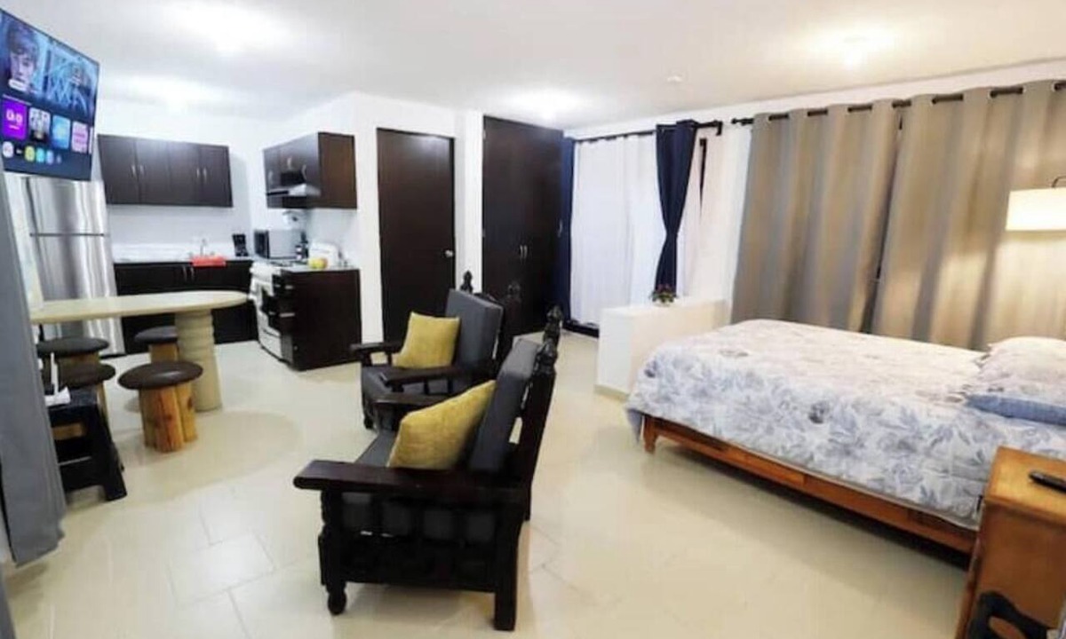 Residencial La Luz Apartment | Spacious and quiet apartment PKG free of charge