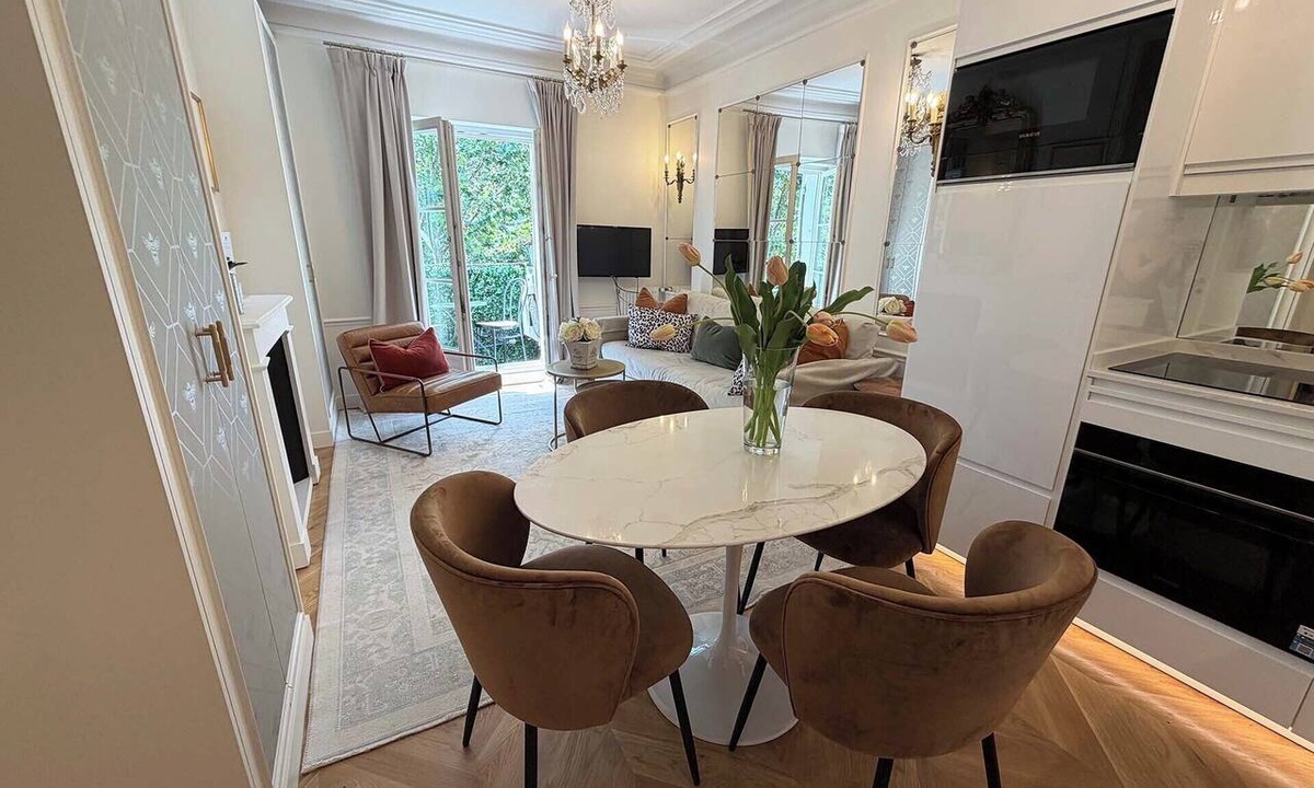 Quartier du Gros-Caillou Apartment | Spacious, Enchanting 1 Bedroom + Balcony and Insta-worthy Eiffel View