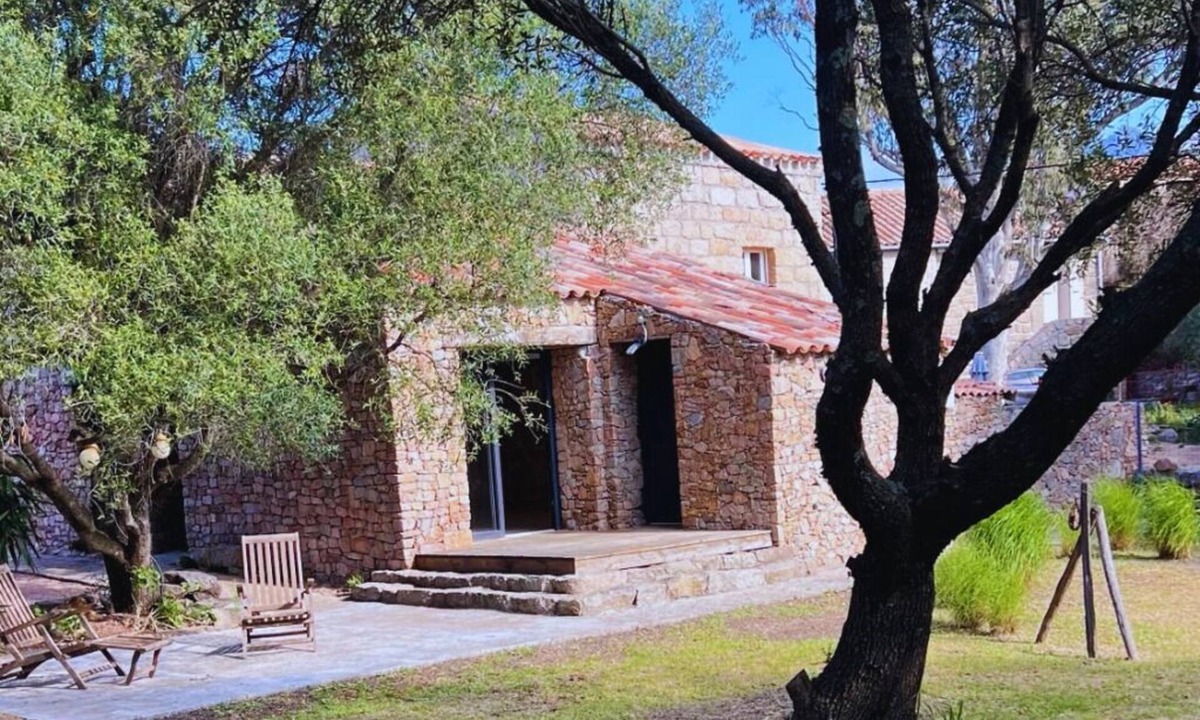 Pianotolli-Caldarello Villa | 🏡 Spacious new air-conditioned villa - 4 bedrooms - Quiet 4 km from the sea 🌿