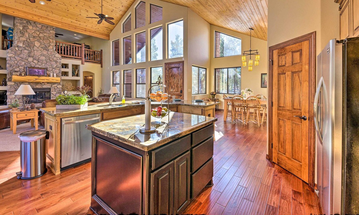 Torreon Cabin | Spacious Torreon Retreat w/ Game Room & Grill!