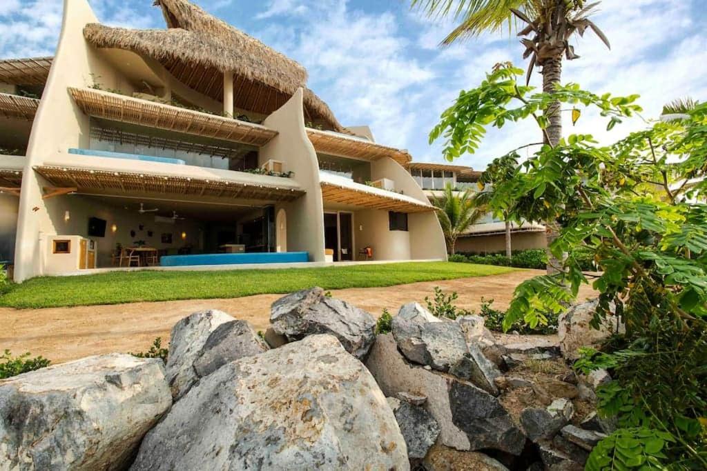 Troncones Villa | Spectacular beachfront villa