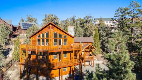 Castle Glen Estates House | Starlight Retreat by AvantStay