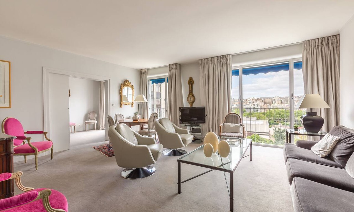Grenelle Apartment | Steps from the Eiffel Tower, by Veeve