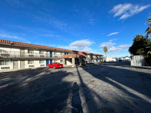 Hemet Hotel | Studio 6 Hemet, CA