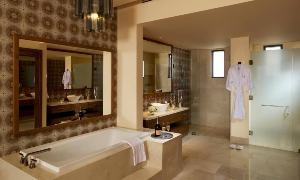 Marina Resort | Studio at Grand Solmar Pacific Dunes Resort with exclusive access to golf course