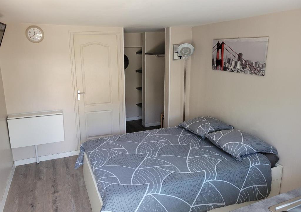 Mitry-Mory Apartment | Studio Buffon
