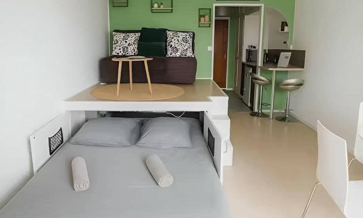 Montrichard Val de Cher Apartment | 🌿 Studio Cher valley view - Résidence Le Corbusier - Châteaux 20 min away