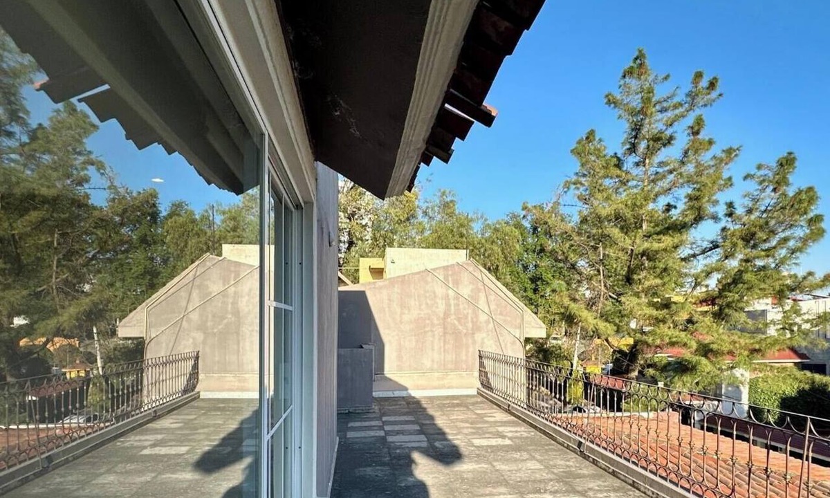 Bosques de las Lomas Apartment | Studio in a fancy house with common areas