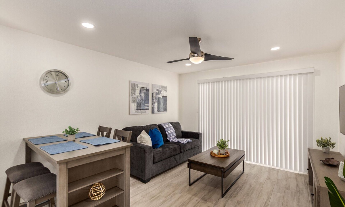 Papago Parkway Apartment | Stunning 2br Furnished Condo Old Town Scottsdale - Pet Friendly | PP322E