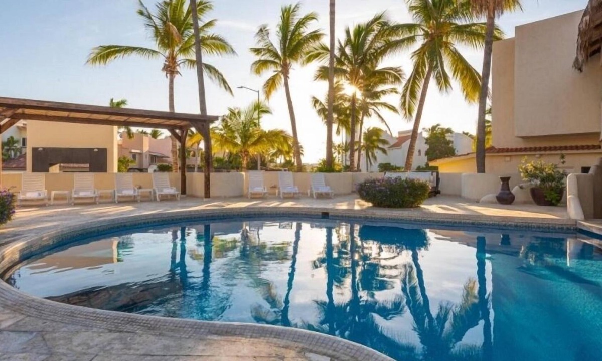 Campo de Golf Fonatur Hotel | Stunning 2BR Condo Near Las Palmas Park