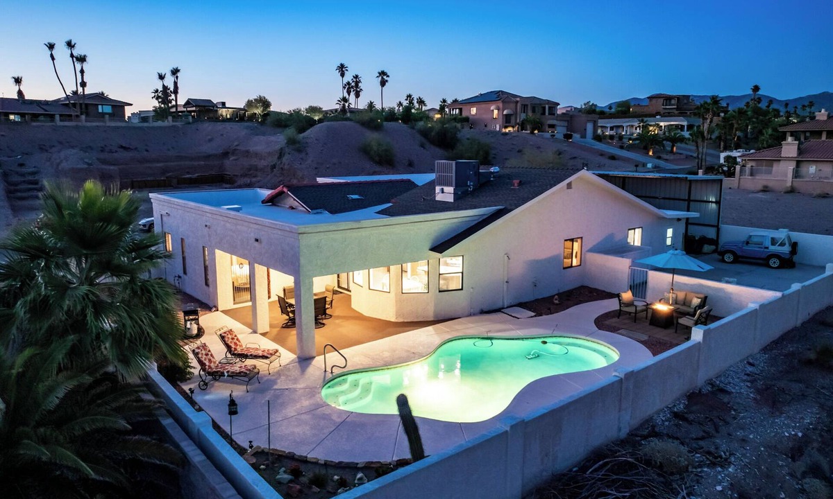 Lake Havasu City House | Summer Ready! Sunrise Lake Escape. 5 Min from the Lake!